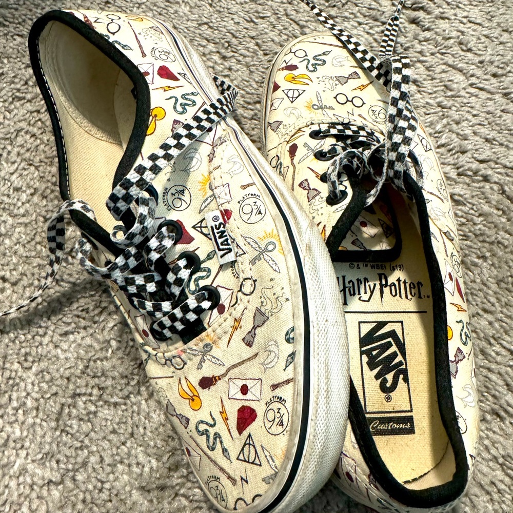 Vans Harry Potter Cream and Black Sneakers